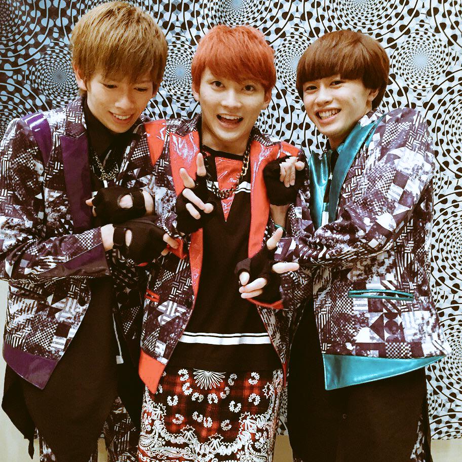 sd_bt's tweet photo. ツーショット会終わりました☆
ありがとうございました♪ http://t.co/m1l7MaM1on