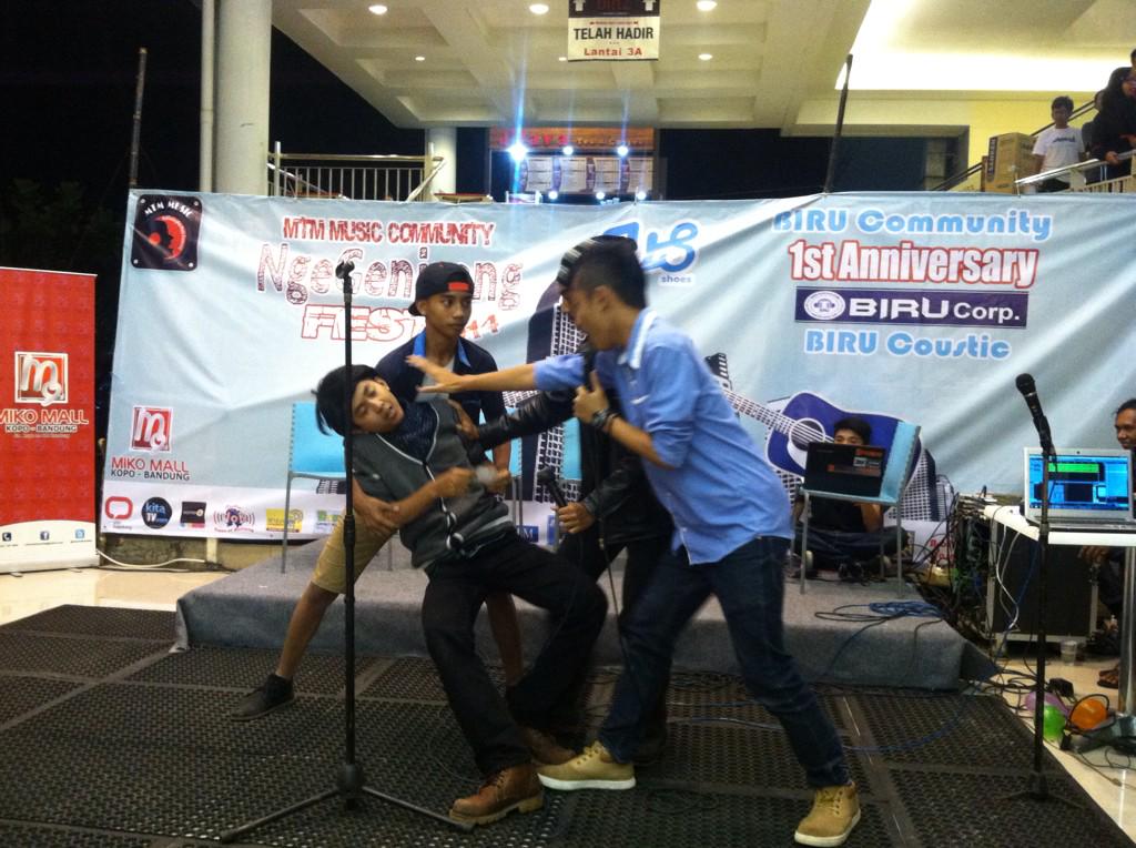 Ya ampun ngakakkk=)))