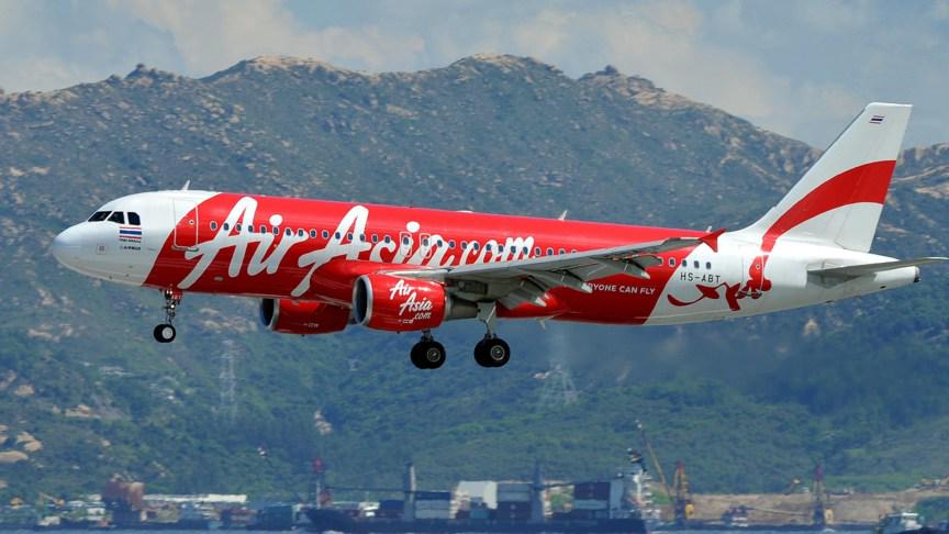 Biddenvoorjou's tweet photo. Gebed voor de 162 mensen aan boord van het vermiste vliegtuig van AirAsia.
https://t.co/KOsjwMFY9r http://t.co/FjvkVCPUWd