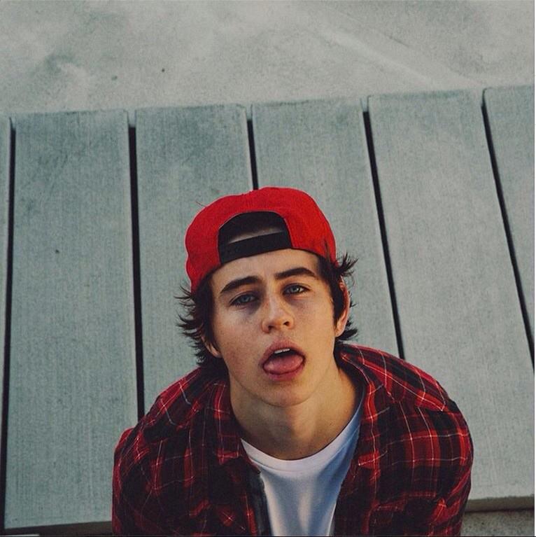 Happy birthday Nash Grier hope you have a good one luv ya 