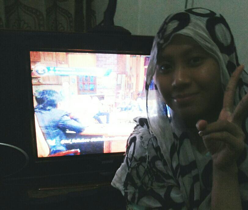 RanyApriliana's tweet image. Gokil liat Sule pngn mkn pempek tp g dksih sm Rizal @Ini_Talkshow @KuisNETMiliuner #NetMiliuner #NETMILIUNER_3 clue:E