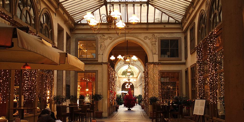 ParisOneForty's tweet image. An architectural glory of the Second Empire, Galerie Vivienne faded from view with the rise of all things Haussmann.