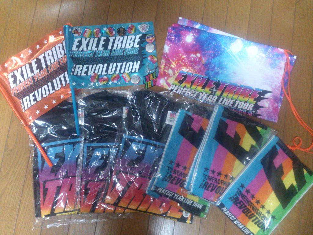 JSBharu39's tweet photo. 今日の購入品です♥
缶バッチ15個買った♥ http://t.co/iuslZYZk38