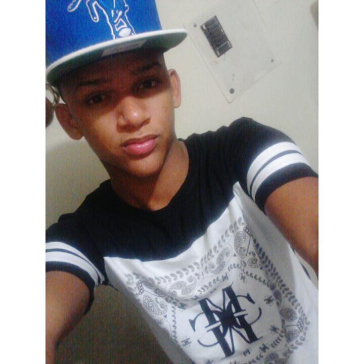_MiguelRx3's tweet photo. '#D'MelonConCherry'
Feliz Domingo. Blesses B| 
Instagram; miguelrodriguezx3' 8-)   :) http://t.co/dSjd3HRc0t