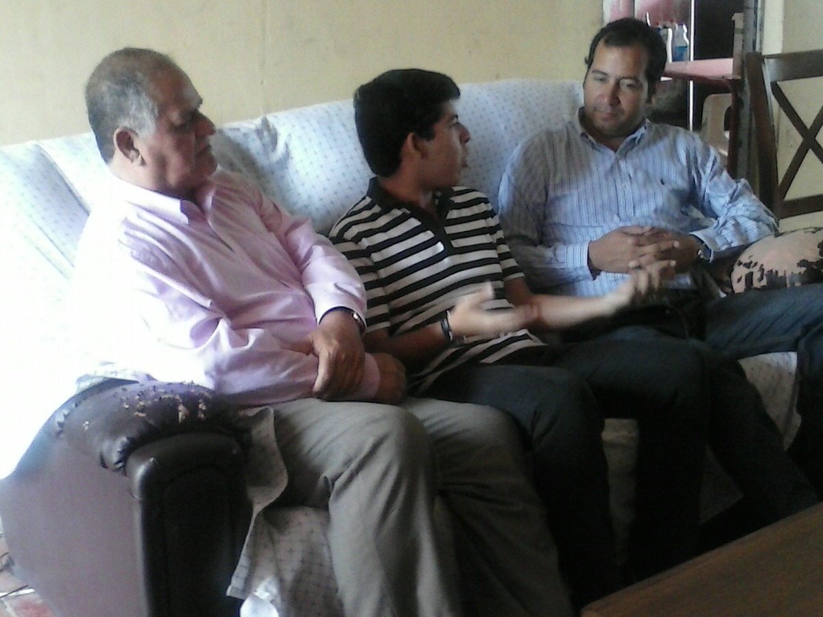 Intendente Cartes y Seremi Prieto con Daniel Orrego Puntaje Regional Historia 833.