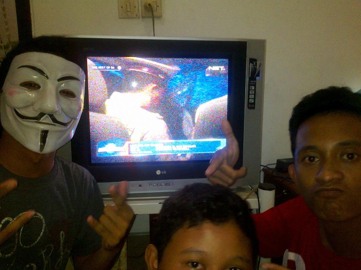 MuklasBTW's tweet photo. NET TV gokil... baru kedua kali iki aq iso eksis bareng TV #netmiliuner_4 @netmiliuner http://t.co/ekxmlPjsmG