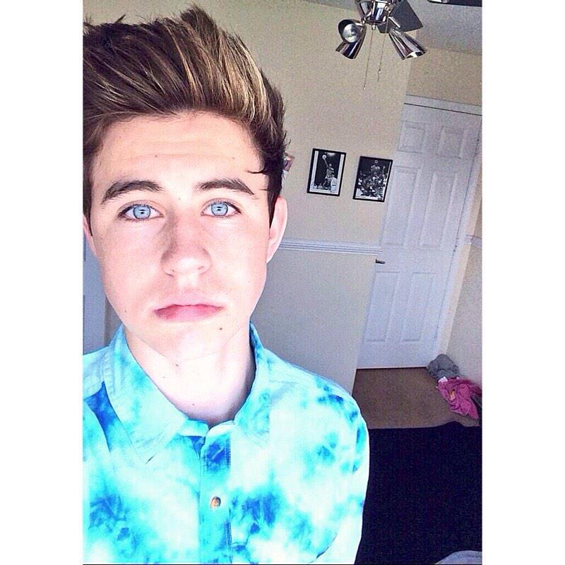 OMG OMG ITS BABES BIRTHDAY!I LOVE YOU SO MUCH!  HAPPY BIRTHDAY HAMILTON NASH GRIER!   