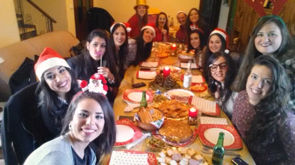 annabellefl1's tweet photo. Con la family http://t.co/QF46YgSv6r