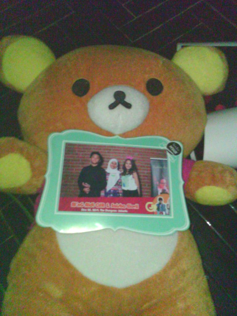 WellyAthena1's tweet photo. Thanks u @AlvaroMaldini1 @salshaabilaa @RealAlsha @helenOktav http://t.co/cc04m1vc0u