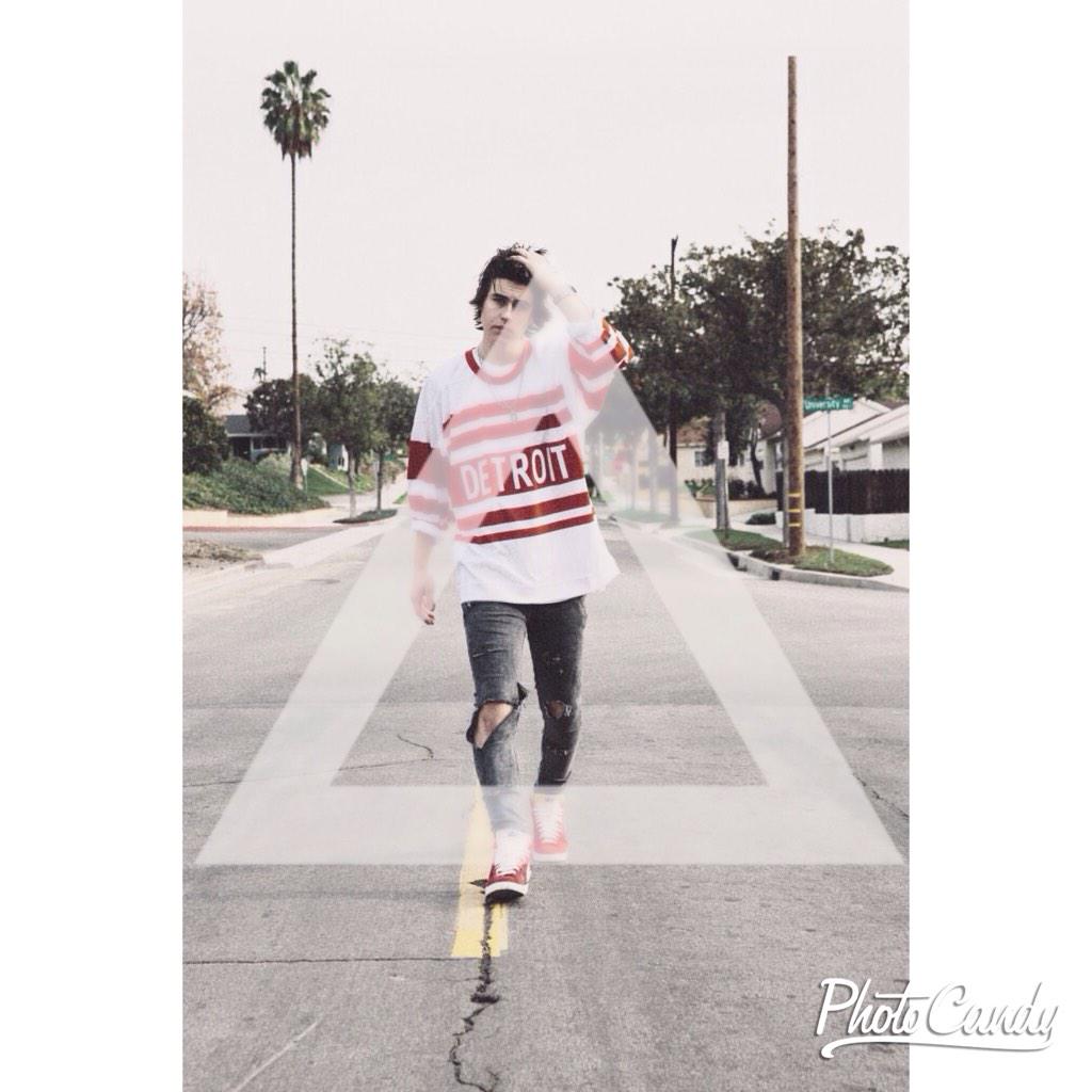 HAPPY BIRTHDAY TO MY CRUSH HAMILTON NASH GRIER    