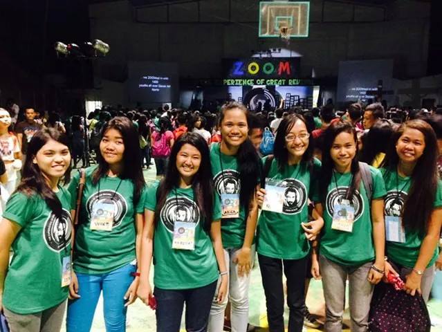 paulaleeengs's tweet photo. Saw this #ShortestOne 😂😂😂 @Anjellykaaaaa @heygeneterri @VernBali @lesserprincess @edmareeesh @xiaocringkells http://t.co/fHwWrZMe66