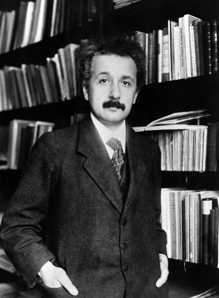 EinsteinMovie's tweet photo. To a wonderful 2015! http://t.co/nHUGeDHbFk