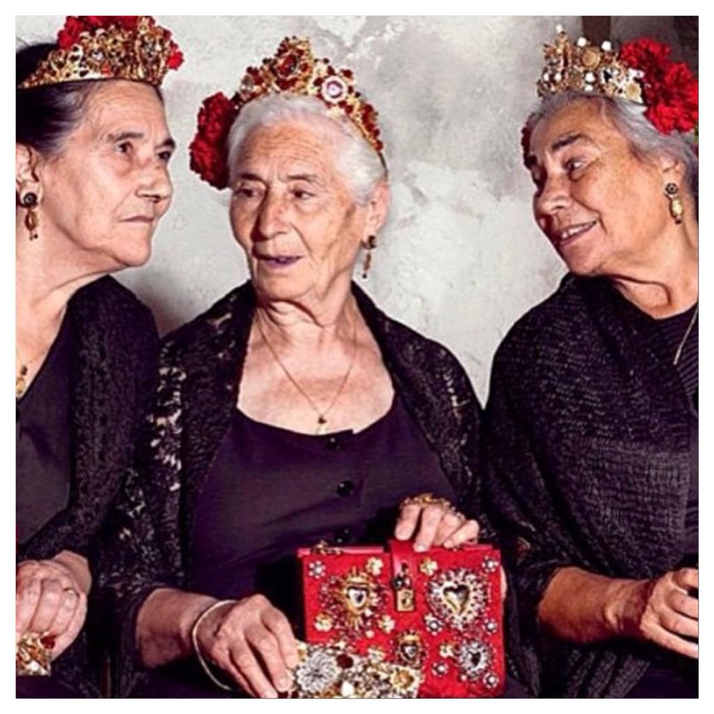 epcomunicacion's tweet photo. #FelizNavidad @dolcegabbana ¡artistas! 💃#Diseño con ❤️ http://t.co/WlfES79jvN