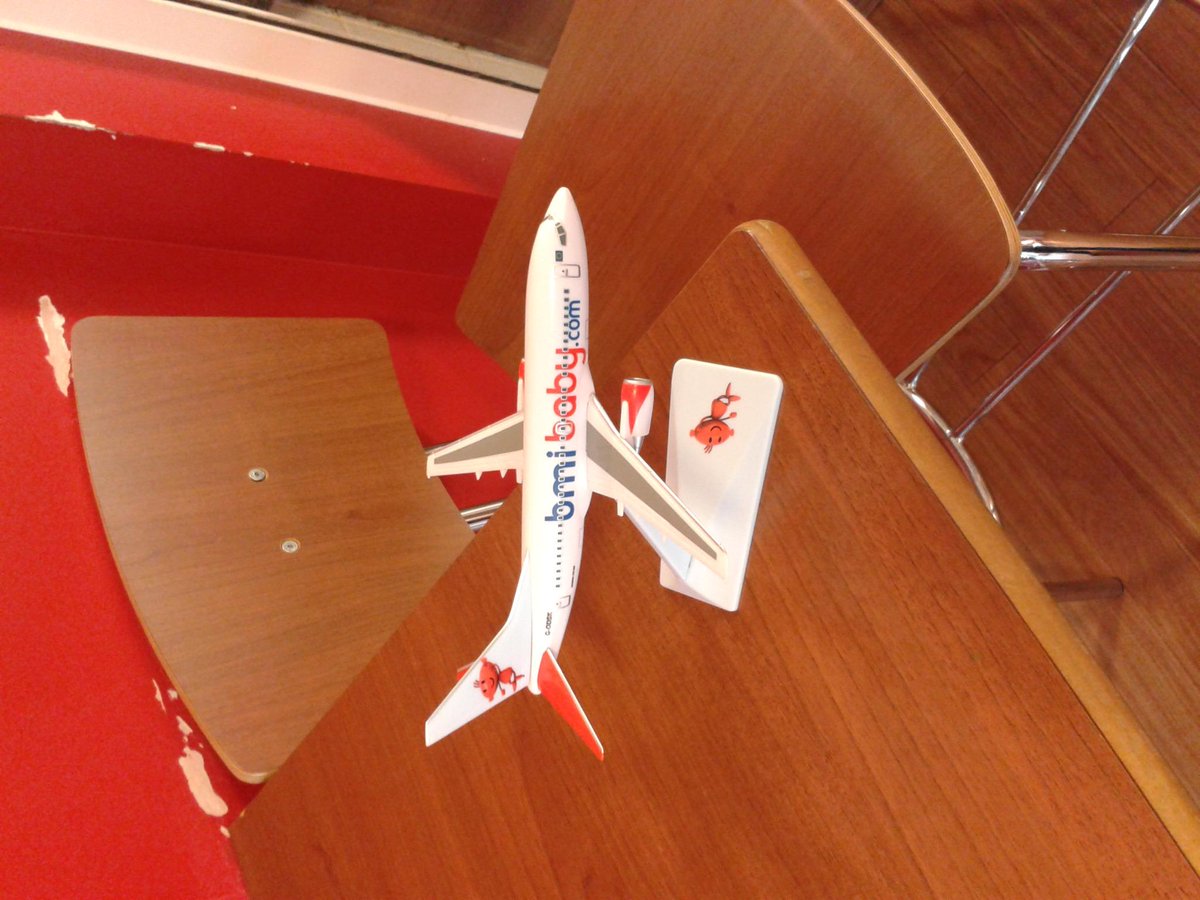 MT111tmd123's tweet image. Some models of airlines/liveries that are no more... #avgeek #modelcollector