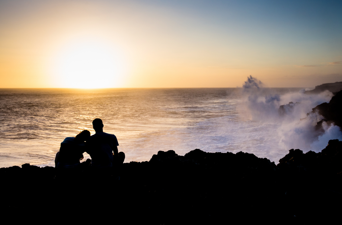 LadiLafeFR's tweet photo. "Sous le sunlight des tropiques
L'amour se raconte en musique "
#LaRéunion #sunset974
(by http://t.co/EI6CJeSAWx http://t.co/iG64vo5NDj