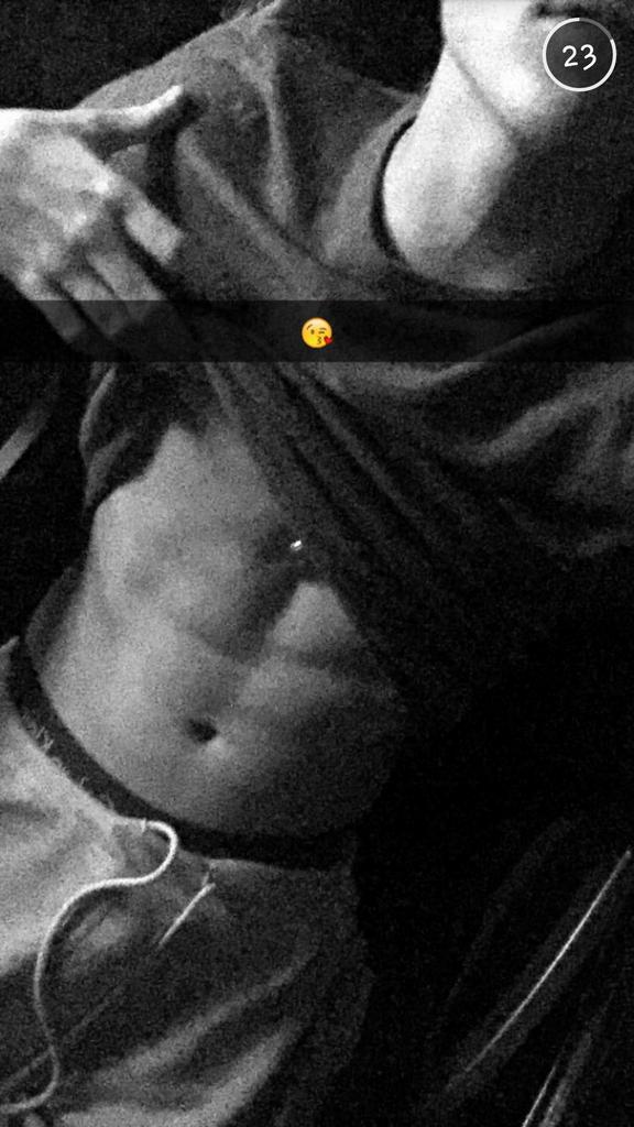 bitsyhoward's tweet photo. Are you trying to kill me ?!? @imdylandauzat 😂😚😍 http://t.co/9LdffzuB07