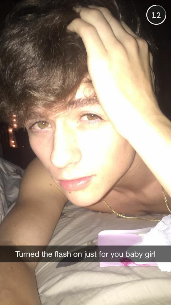 bitsyhoward's tweet photo. Are you trying to kill me ?!? @imdylandauzat 😂😚😍 http://t.co/9LdffzuB07