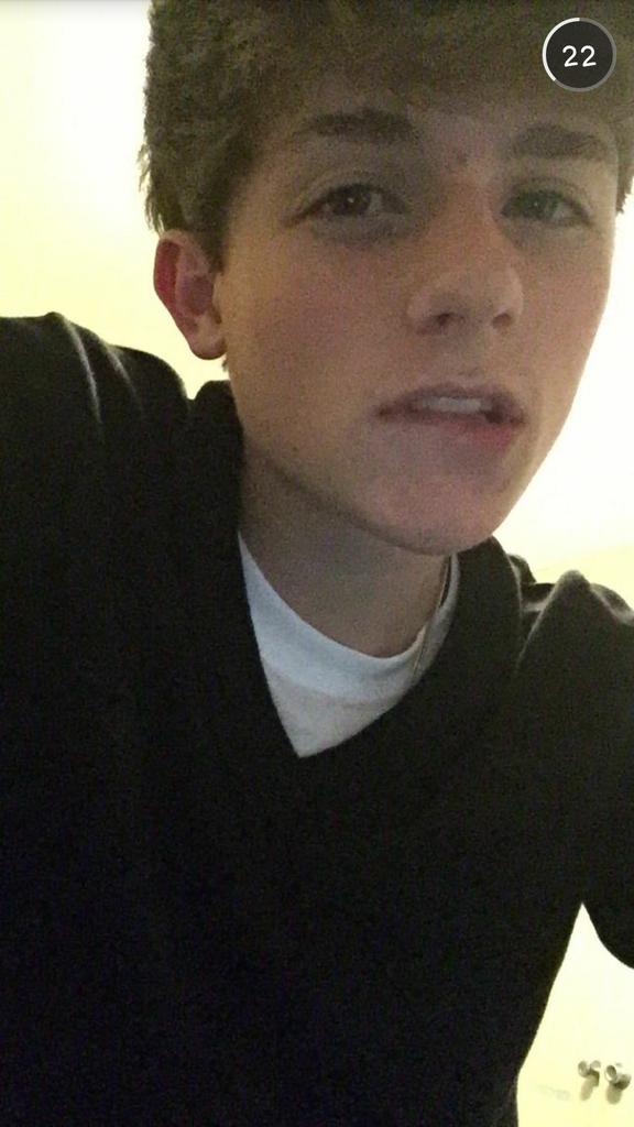 bitsyhoward's tweet photo. Are you trying to kill me ?!? @imdylandauzat 😂😚😍 http://t.co/9LdffzuB07