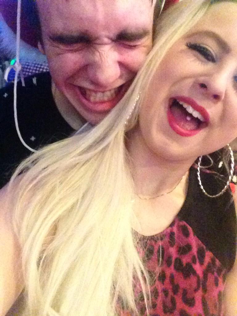 loz_b96's tweet photo. Forever trying to get a half decent picture😂 #ForeverFailing #QT #ChristmasEve #ACCCCA @nathankerrodd 🙊 http://t.co/iy9KHVKR7h