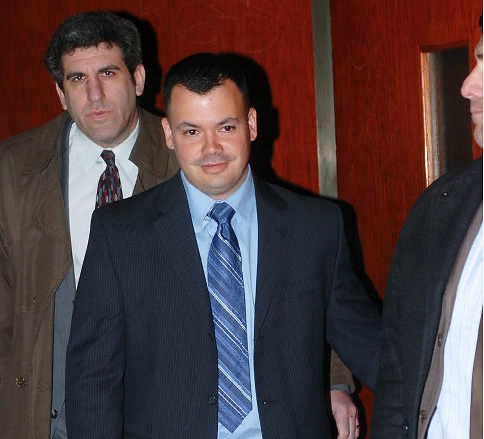 Toaddio's tweet photo. Share: Ex NYPD Cop "We fabricated drug charges against innocent people to meet arrest quotas"
http://t.co/GFKG7ZgRJt http://t.co/j5tiKcg7NX