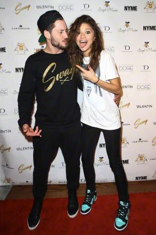 dumas1000's tweet photo. Zendaya &amp; Val - SWAY 2.0 💕😘 http://t.co/OXdUD59BqQ