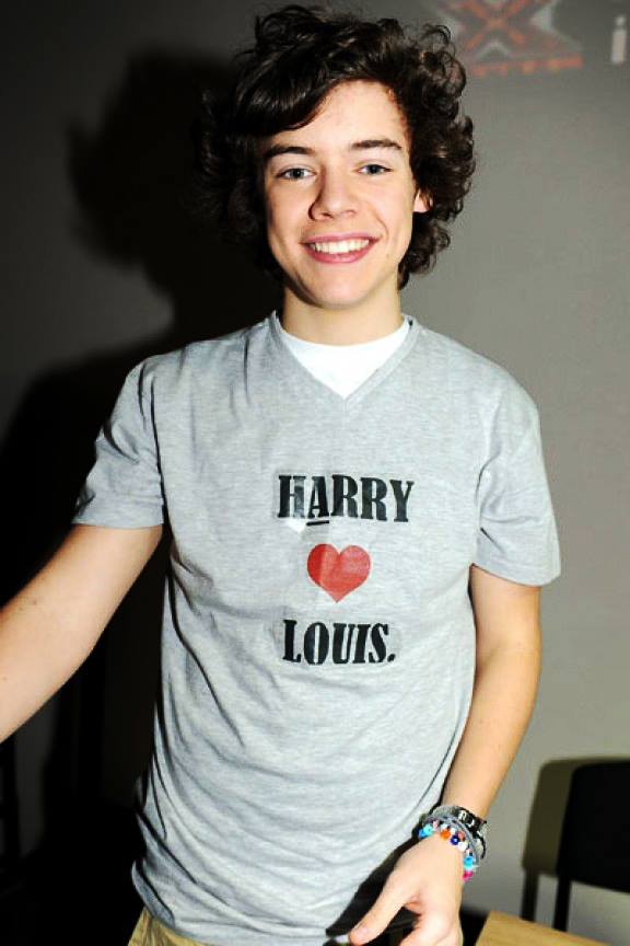 lucasnu8's tweet photo. Se veía tan feliz , lleno de vida y lo mejor es que estaba orgulloso de mostrarle al mundo su amor por Louis. 😔 http://t.co/YCdFzVfU72