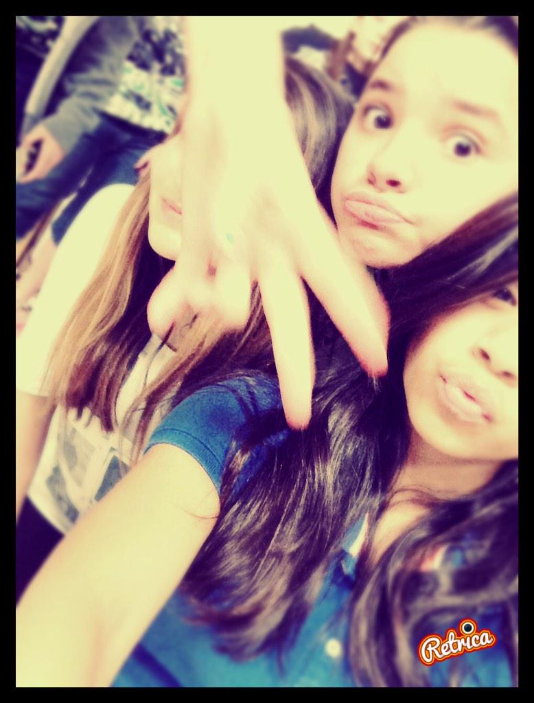 adriebaker's tweet photo. These girls r prolly the only real niggaz that r riding with me💯💯😄😄 @Rmartinez54R @AlcalaisJessica @kayla09281725 http://t.co/TZA49IbCXY