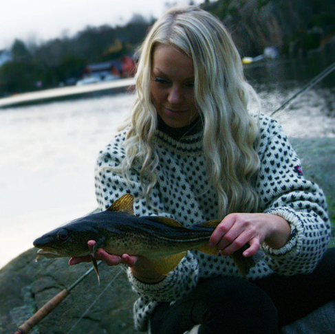 FishDrift's tweet image. Christmas Cod fishing with Regine!