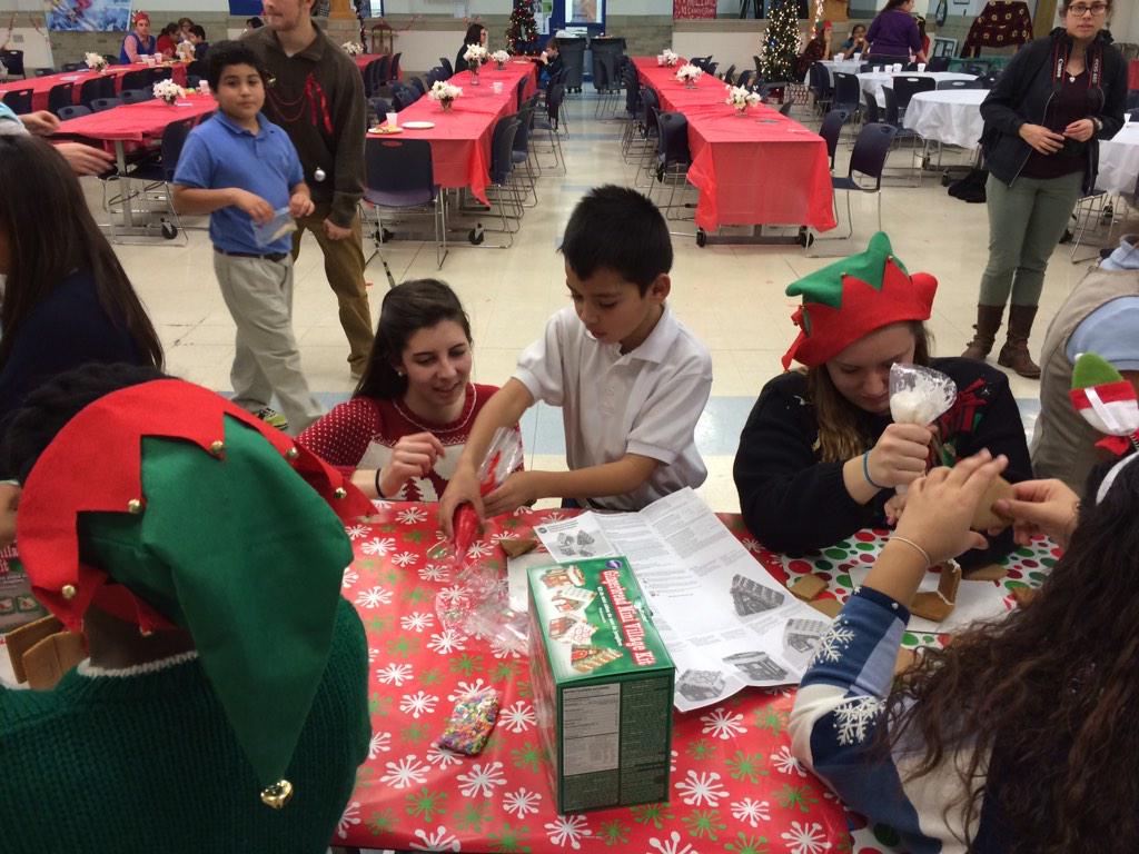 JAStudentGov's tweet photo. Bingo and gingerbread house building. #bgcsjc #eaglessoar #happyholidays http://t.co/SqH9wFT19F