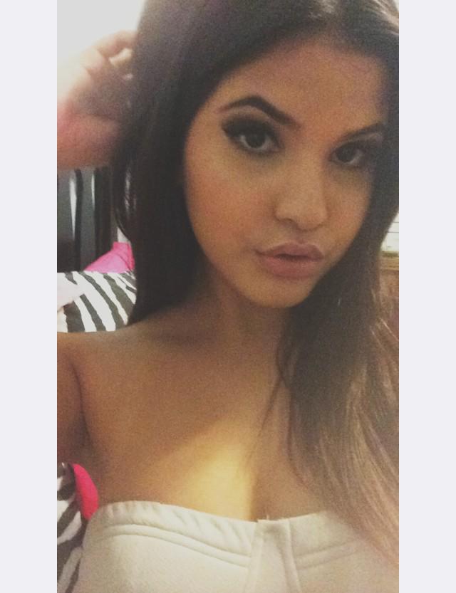 Tweet_baddies's tweet photo. @latinadelreyy 😩👌cute💞 http://t.co/80MK7ei3eO