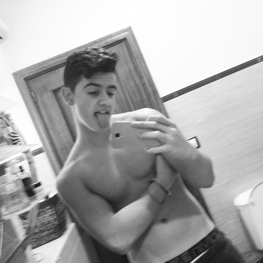 DRaamoos tweet picture