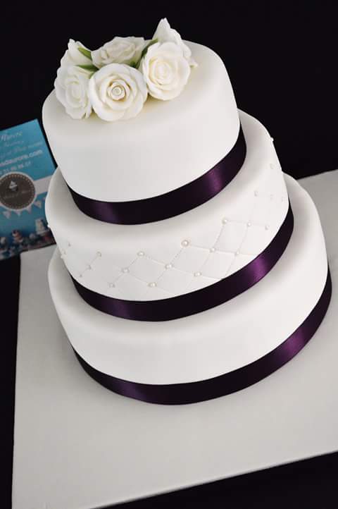 Delices D Aurore Gateau De Mariage Wedding Cake Interieur Creme De Citron Vanille Cake Design Effet Matelasse Gateau Strasbourg Http T Co Ycn1j0bedu Delices D Aurore Gateau De Mariage Wedding Cake Interieur Creme De Citron Vanille Cake Design Effet Matelasse Gateau Strasbourg Http T Co Ycn1j0bedu