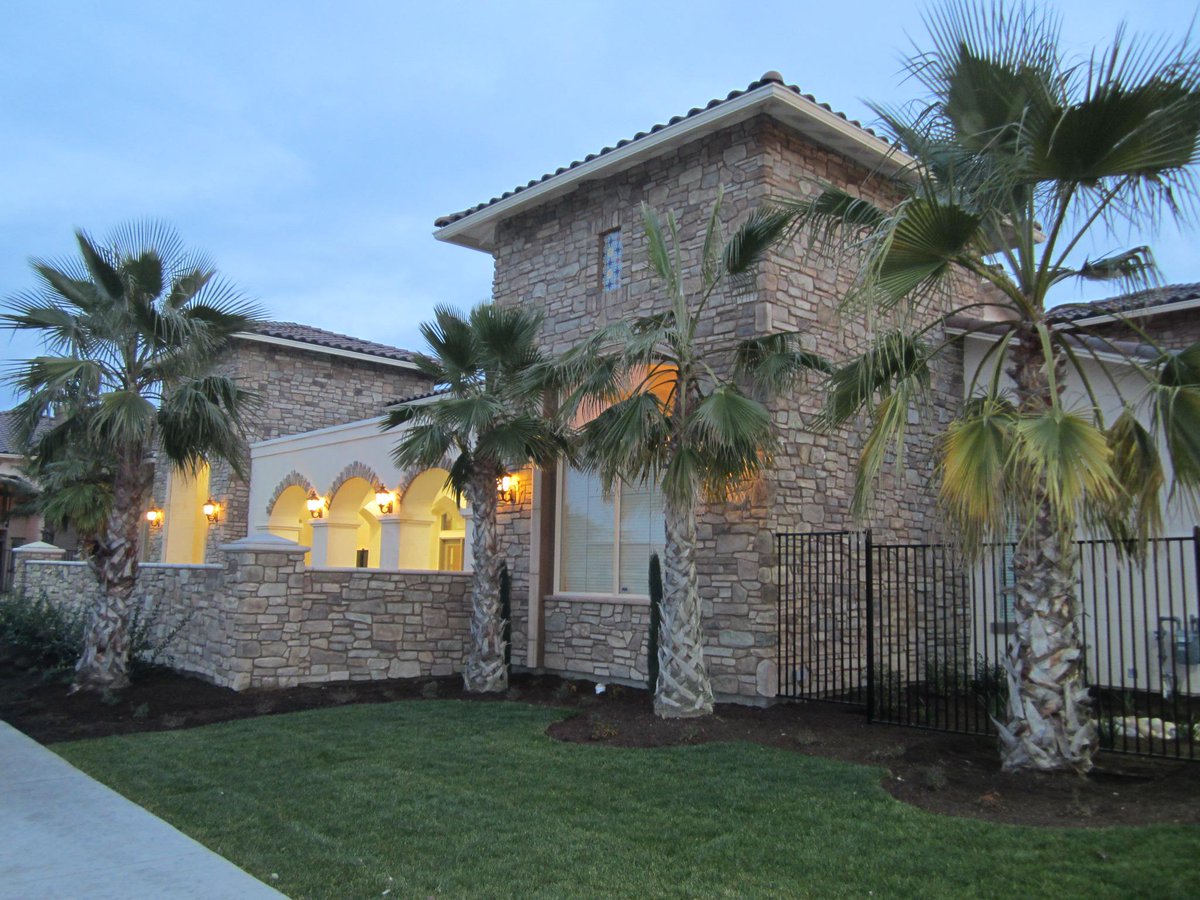 CREA_LLC's tweet photo. Congrats Willow Partners for winning the 2014 New Development of the Year for Hacienda Heights in Fresno! #LIHTC http://t.co/mtIwNgm4r2