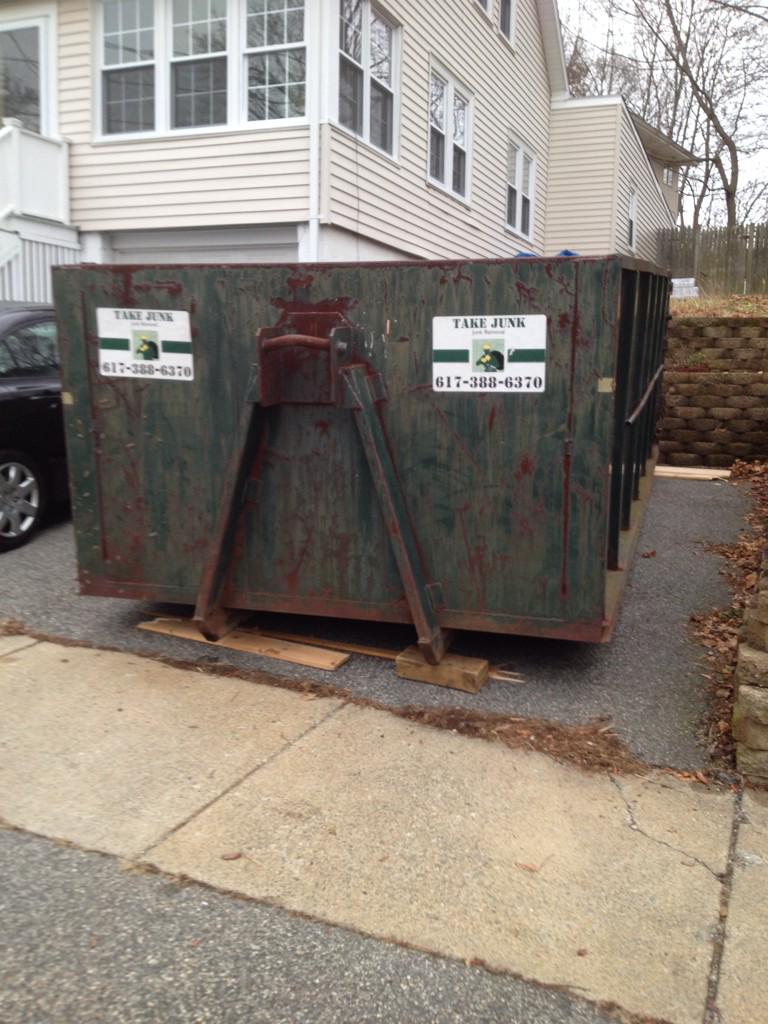 takejunk's tweet image. Take Junk dumpster in Stoneham. #boxonatruck @spazwaaf