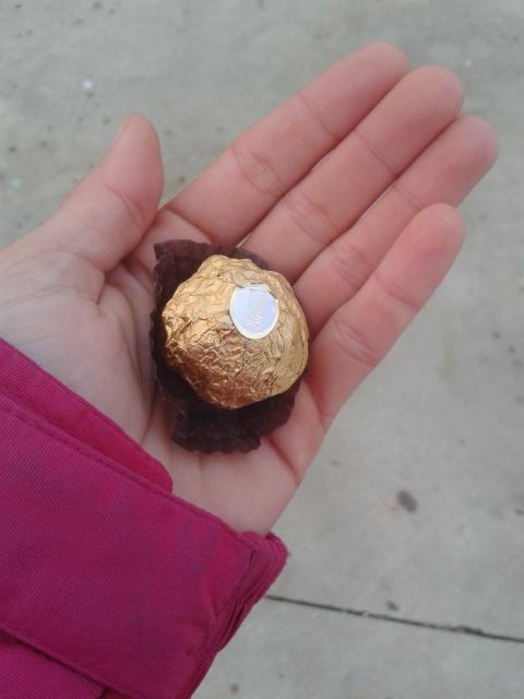 minervacaliaga's tweet photo. Gracias @AuxiRuiz98 por compartir tu amigo invisible ;D y contribuir a que engorde XD estaba muy rico. http://t.co/RFvzttpyDN