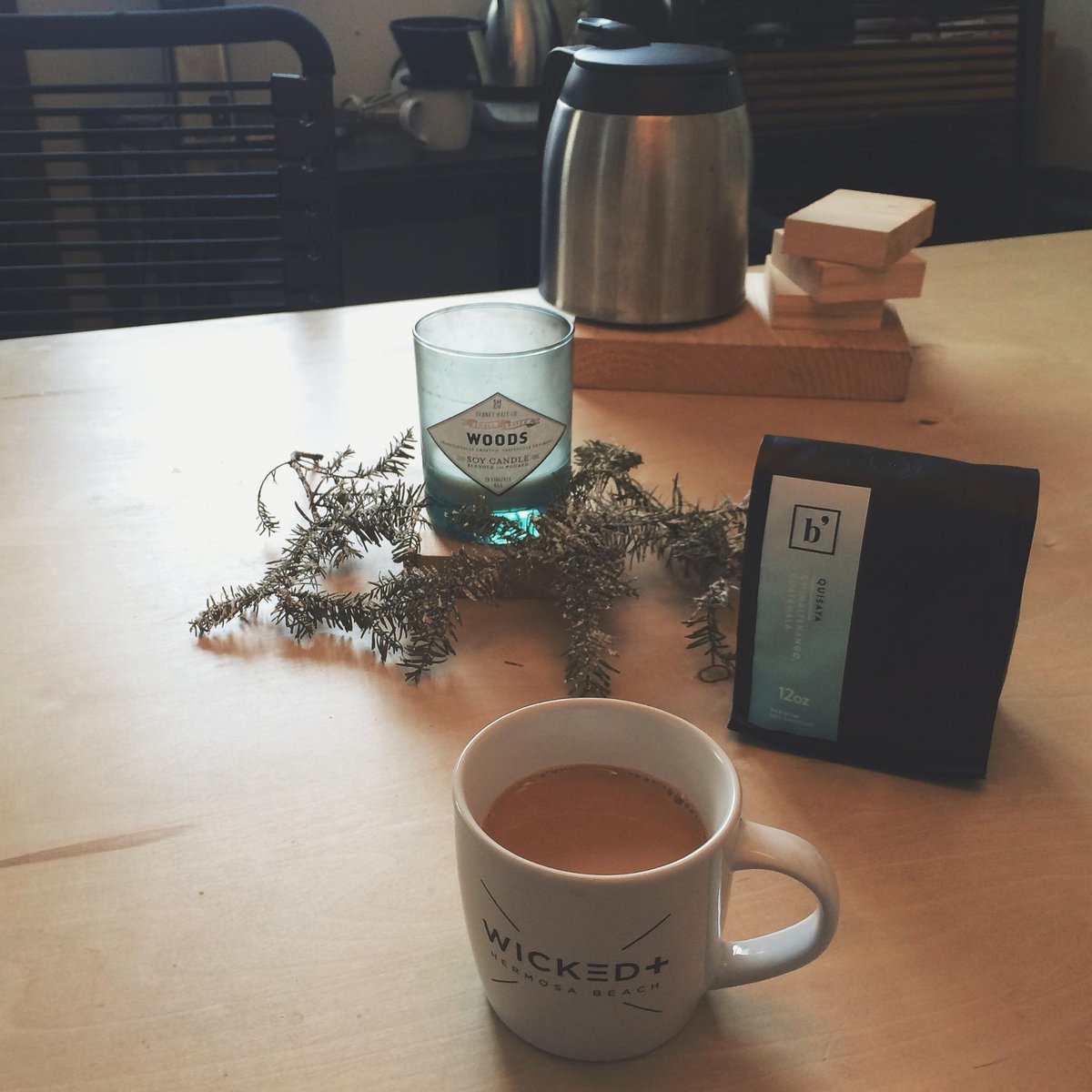 wickedplus's tweet image. Rainy days call for freshly brewed @BarNineLA &amp;amp; burning #SydneyHale Candles. #TrulyHermosa #Holidays