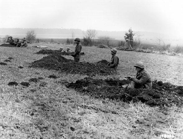 DeptofWar's tweet photo. Today is the 70th anniversary of the Battle of the Bulge. Read POTUS proclamation here http://t.co/yYNo6q6LdB http://t.co/QXRvlsG5HI