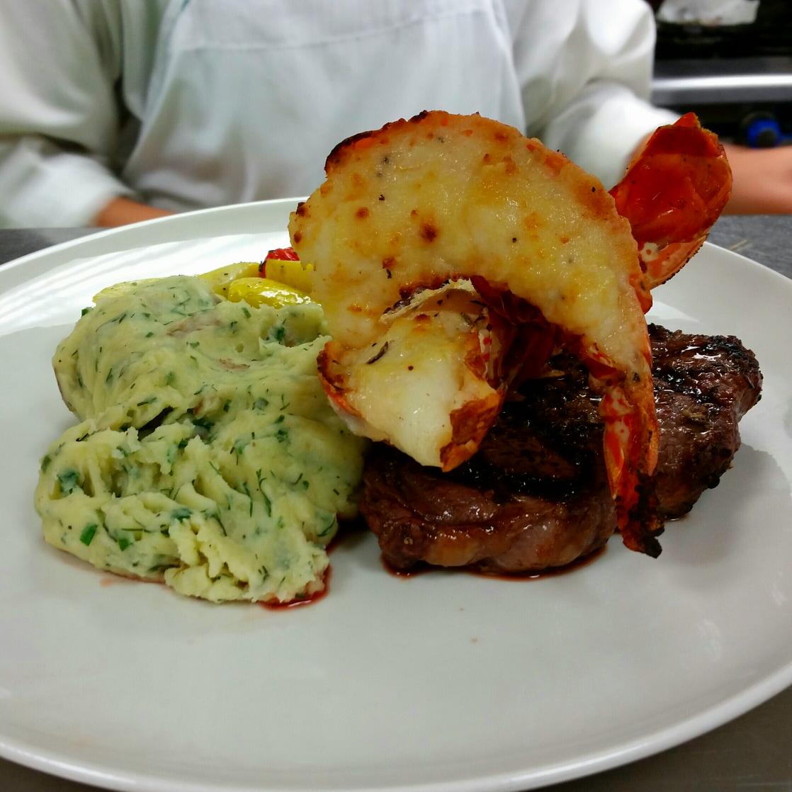 UnionSocial's tweet photo. #ChefRame's SURF N' TURF FEATURE: Black Angus Top Sirloin with Lobster Tail Gratin! @StClairWEats @MississaugaEats http://t.co/M2D3rodB4t