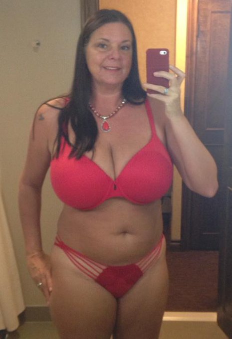 New red bra and panties from Victoria secret http://t.co/vJFFehgyMW<a href="/tag/tbt"class="tags"><span>#tbt</span></a>