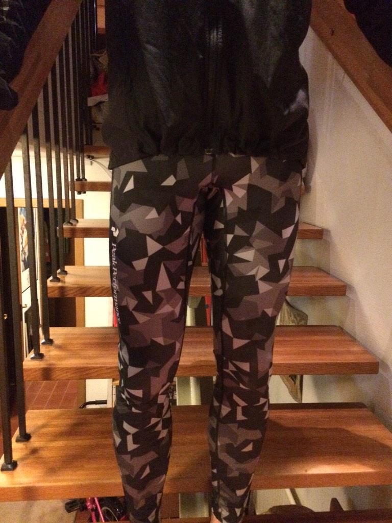 Nya löpartights som inte är helt svarta! Tack för tipset på Maratonbloggen <a href="/maratonpetra/">Petra Månström</a>