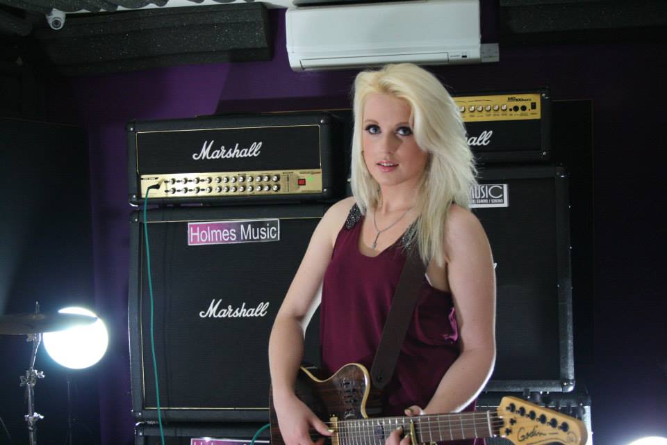 Singer-songwriter <a href="/jenny_bracey/">Jenny Bracey</a> will be hosting our open mic night from 7.30pm on Friday and playing a little set.