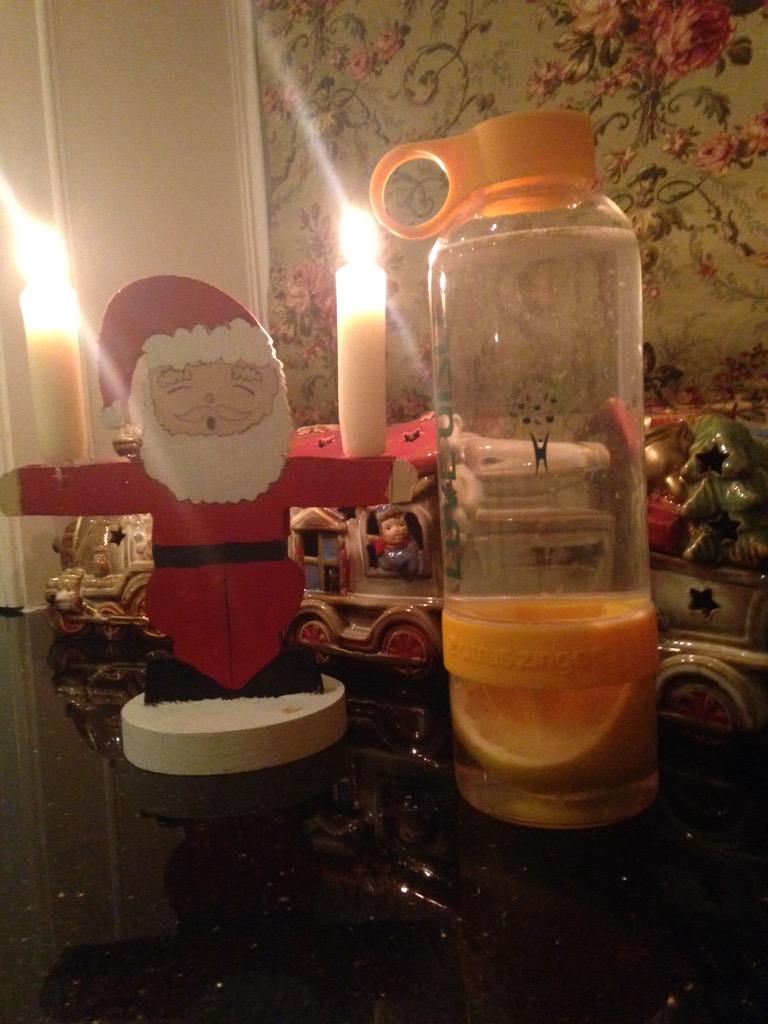 BeathaUisce's tweet photo. Our third flavour of our 12 flavours of Christmas is ...... Lemon 🍋🍋🍋 #12flavoursofchristmas http://t.co/U38sq4gQMZ
