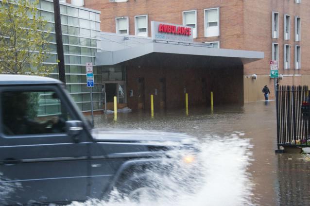 White House releases guidelines to help hospitals prepare for climate change thkpr.gs/3604324