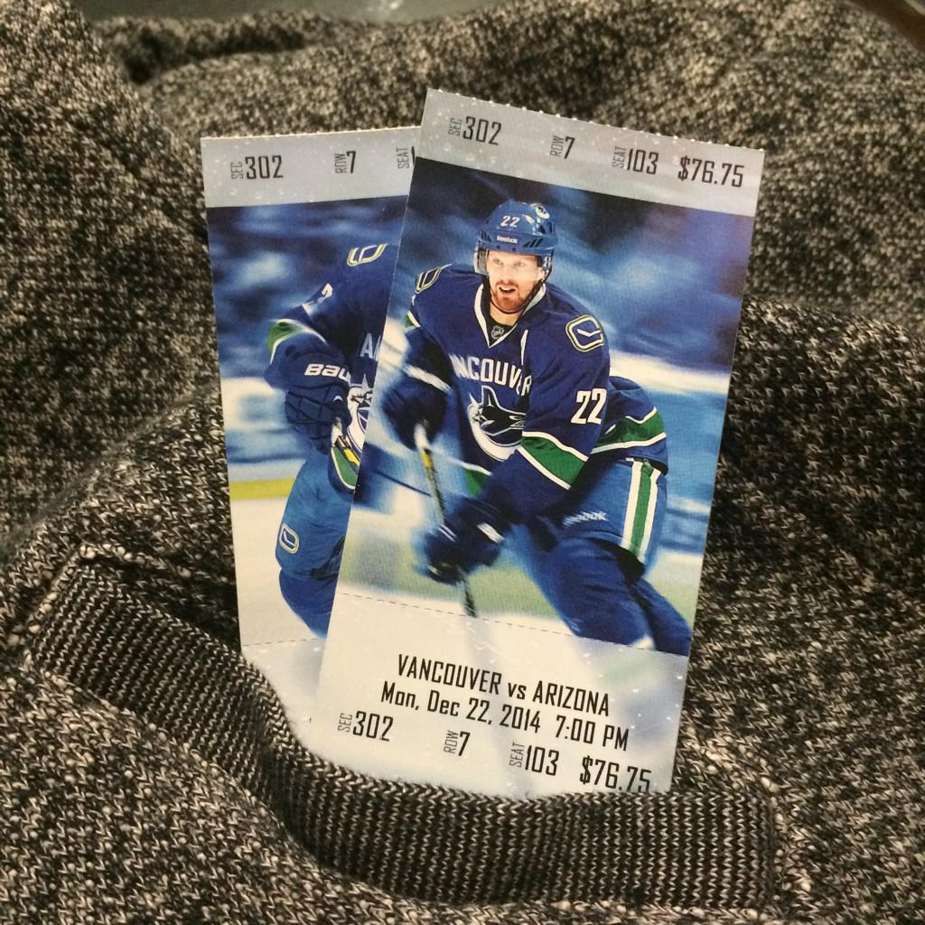 Encima_Official's tweet image. Day 5! We are giving away 2 tickets to Monday's #Vancouver #Canucks game. Retweet and follow us for a chance to win.