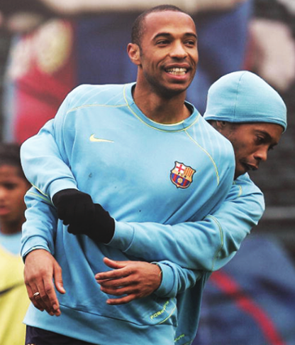 HaalandReport's tweet photo. “Buena suerte a mi amigo Thierry Henry. El fútbol sentirá su ausencia” 
- Ronaldinho. - http://t.co/L6PILKZL8Z