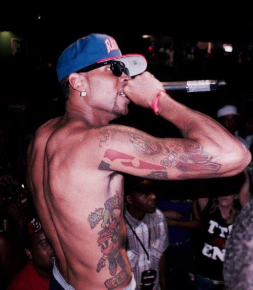 DPDebarge1's tweet image. #LLDUNK #RIPDUNK