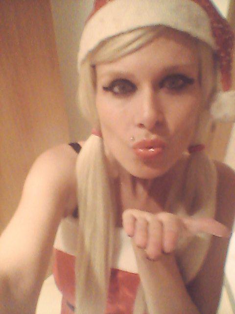 Mam&aacute; Noel Marylin Dawson se aburre porque no puede bailar#dondeestalagente#muerodeamor#besitonavide&ntilde;o#