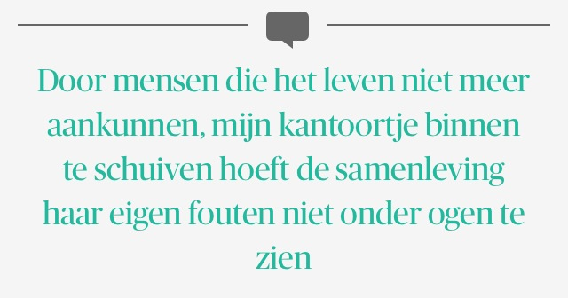 Evyvanr's tweet photo. Foutief kommagebruik waar ik het sch*** van krijg. Jawel. http://t.co/PXahJxGp7L
