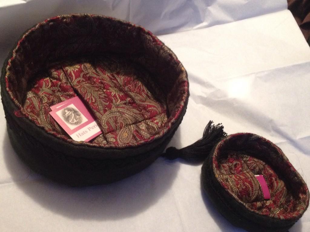 HatsPeriod's tweet photo. Linings in #HatAdvent for man & bear #FurryTails http://t.co/SkwL7wXzSw
