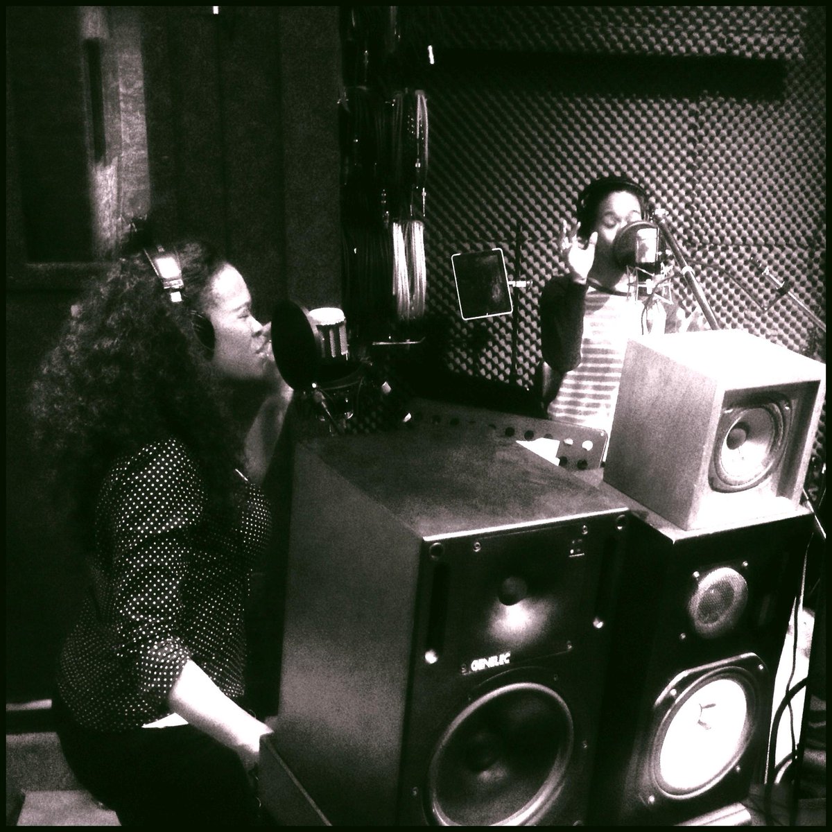 EUSONIA STUDIOS tweet media
